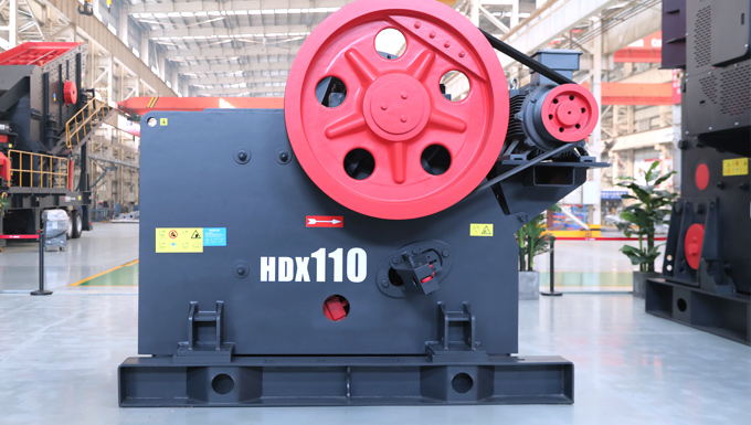 HDX系列德版顎式破碎機(jī)簡(jiǎn)介圖